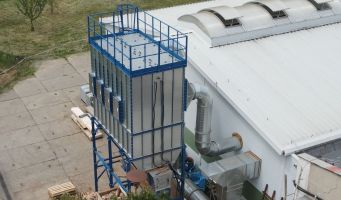 Central dust extraction in woodworking